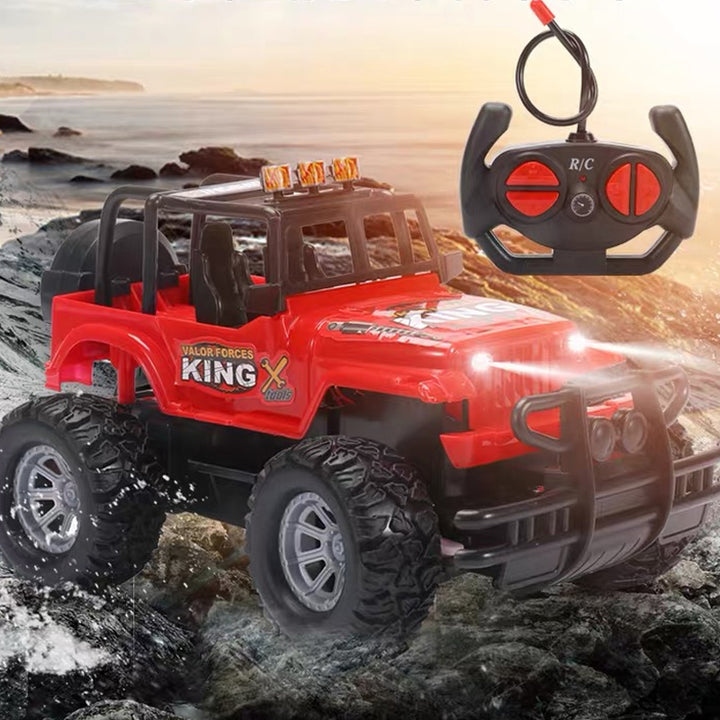Röd radiostyrd jeep med strålkastare